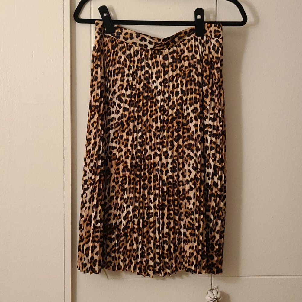 Ann Taylor Loft Pleated Leopard Skirt